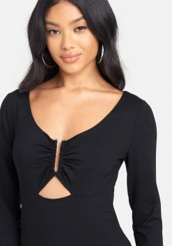 TC Best Sellers U-Shape Keyhole Long Sleeve Top