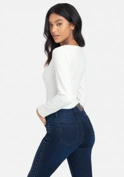 TC U-Shape Keyhole Long Sleeve Top