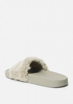 ZIGI Shoes Furiosa Faux Fur Slides