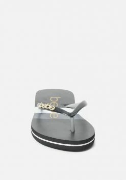 ZIGI Thora Bebe Logo Flip Flops