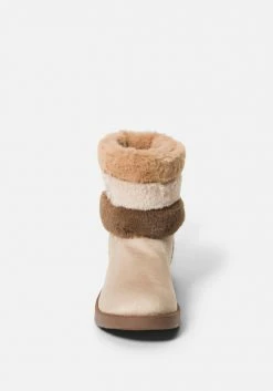 ZIGI Shoes Laverne Faux Fur Booties