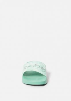 ZIGI Shoes Felka Quilted Slides