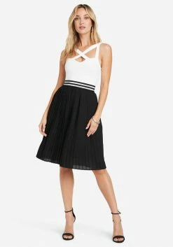 TC Clothing Pleated Chiffon Midi Skirt
