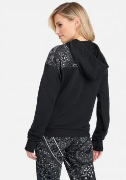 ONE STEP UP BOL Lounge & Active Bandana Pullover