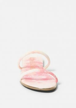 ZIGI Issy Sandals Shoes